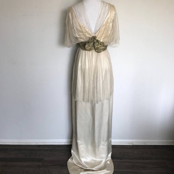 Edwardian wedding gown - Picture 5 of 7